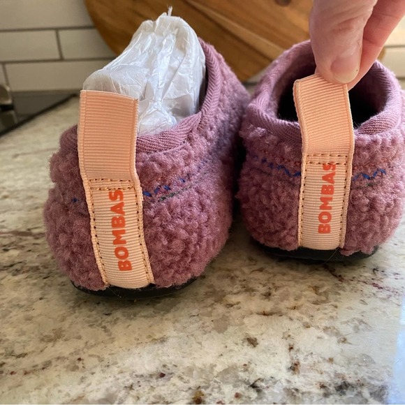 NEW Bombas • $68 Sunday Slipper Gripper Mauve Rubber Sole Womens / Teen Girls 5 - Picture 14 of 16